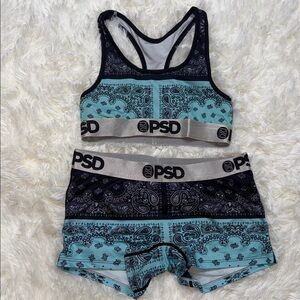 PSD Teal and Black Paisley Sports Set